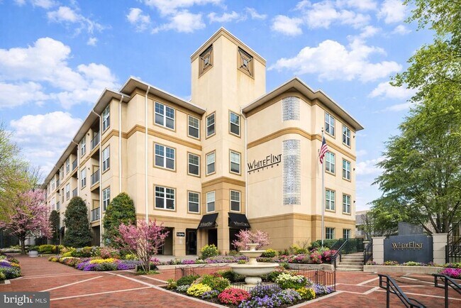 Building Photo - 11800 Old Georgetown Rd