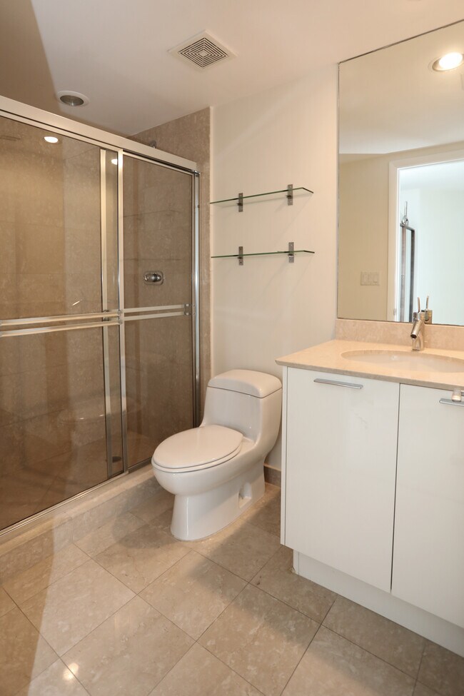 2nd bathroom - 400 Alton Rd