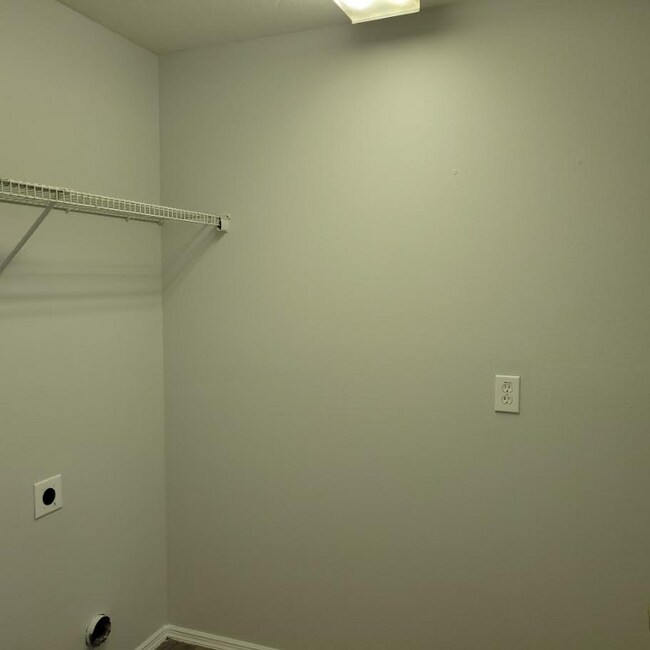 Building Photo - 5057 Gandross Ln