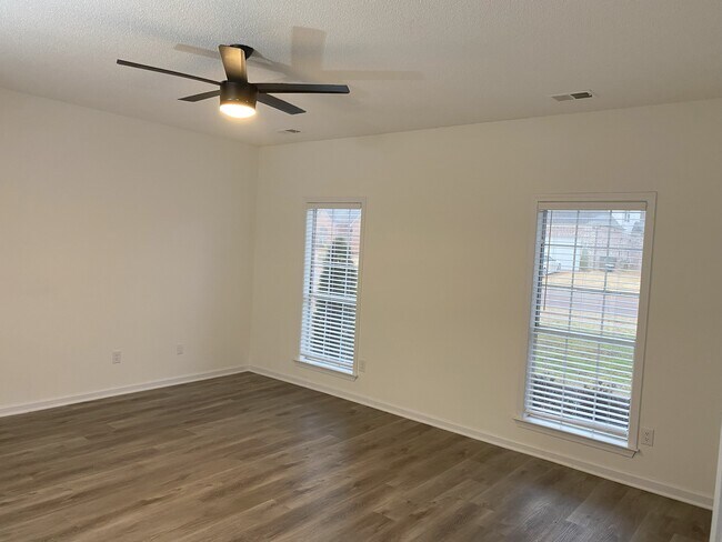 Building Photo - 1232 Sugar Ln