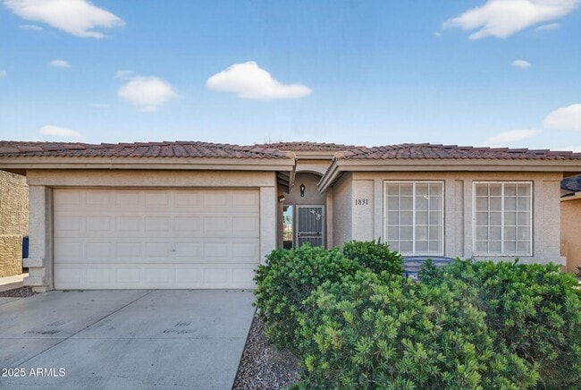 Building Photo - 1831 E Lindrick Dr