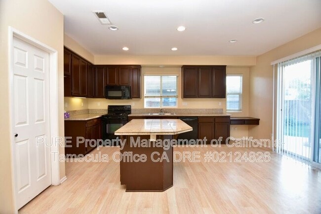 Building Photo - 31451 Westwind Ln