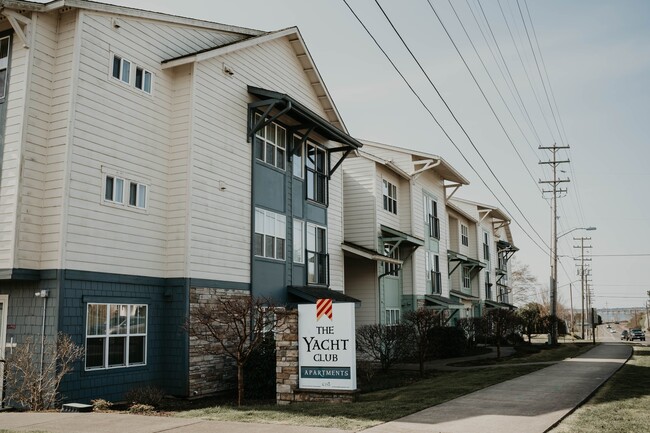 Primary Photo - The Yacht Club Apartments