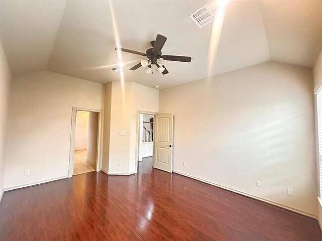 Building Photo - 2230 Argos Dr