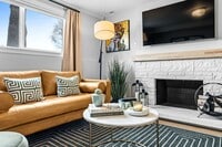 Building Photo - Cozy 2B/1B Unit A I Near Gonzaga/WSU/EWU & 5 Hospitals I Pet Friendly (Furnished)