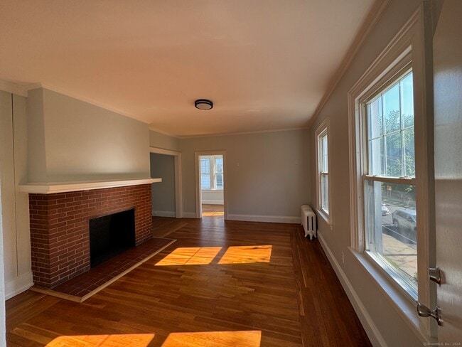 Building Photo - 1253 Forest Rd