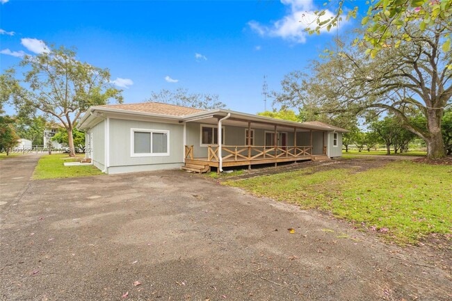 Building Photo - 21825 SW 154th Ave
