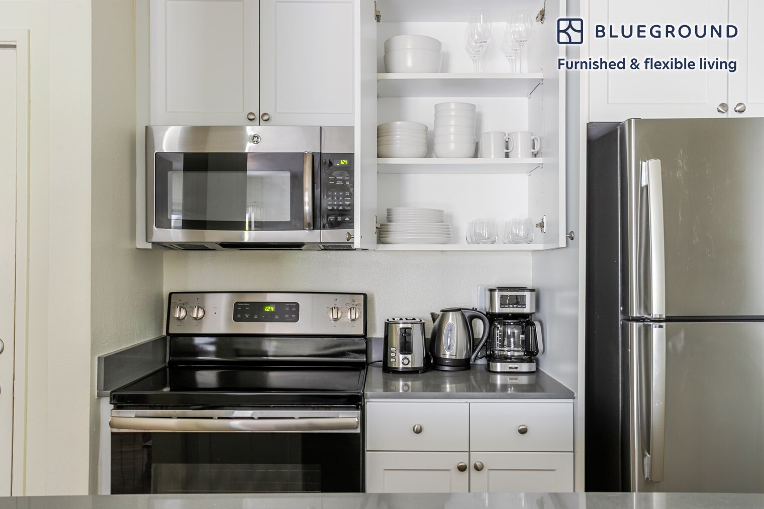 Building Photo - 350 E Del Mar Blvd