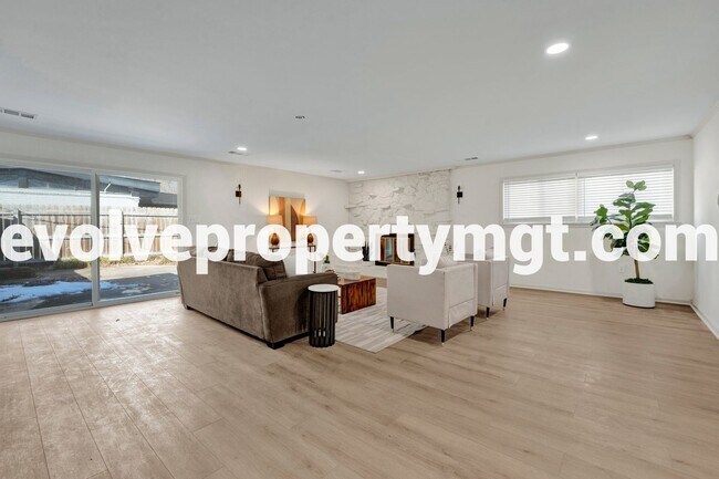 Building Photo - 1260 Cherrydale Cove