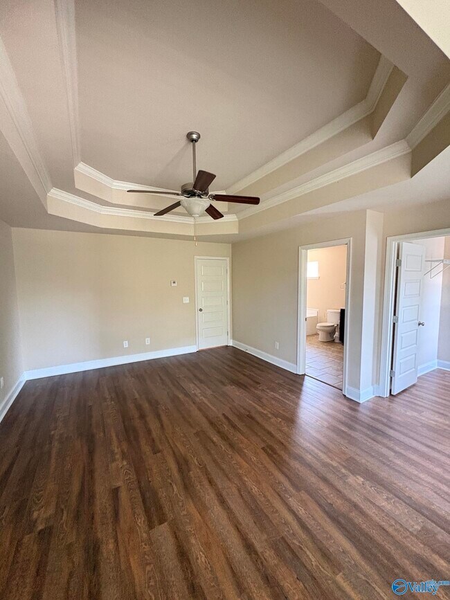 Building Photo - 6028 Stonewater Ct