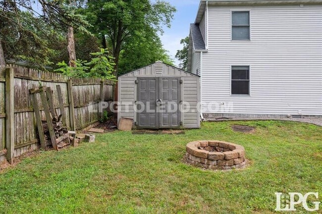 Building Photo - 7044 Springfield Dr