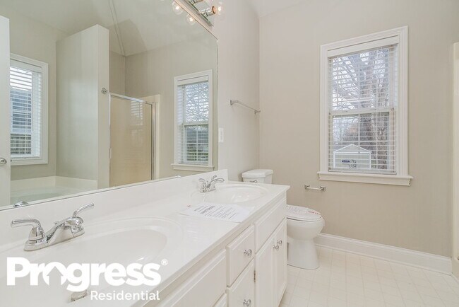 Building Photo - 2129 Kenowick Ct