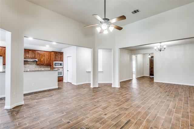 Building Photo - 1609 Sunrise Dr