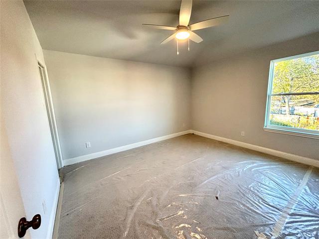 Building Photo - 402 Sunset Ln