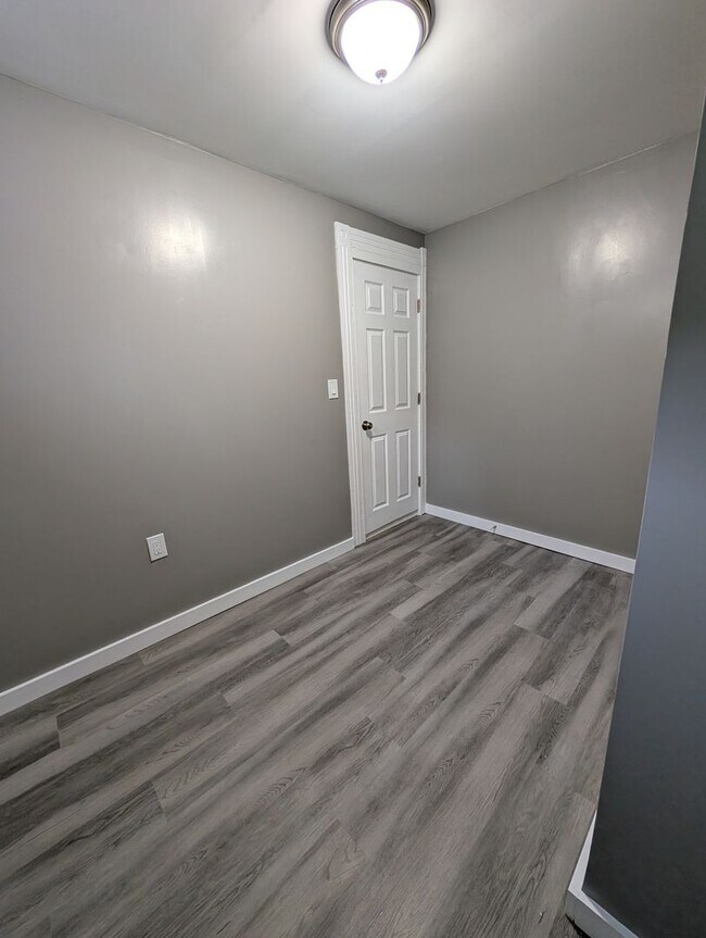 Building Photo - 47 Piedmont St