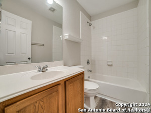 Building Photo - 3928 Wensledale Dr