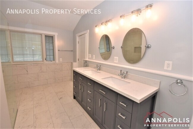Building Photo - 90 Avondale Cir