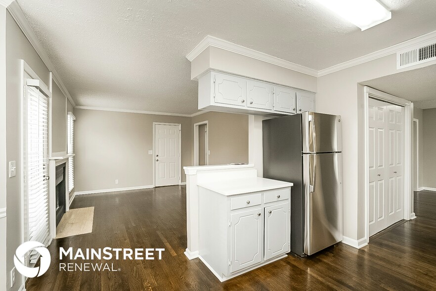 Building Photo - 1110 Cedarhill Ct