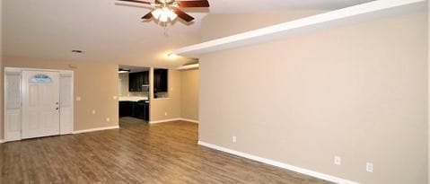Building Photo - 850 Spaniel Dr
