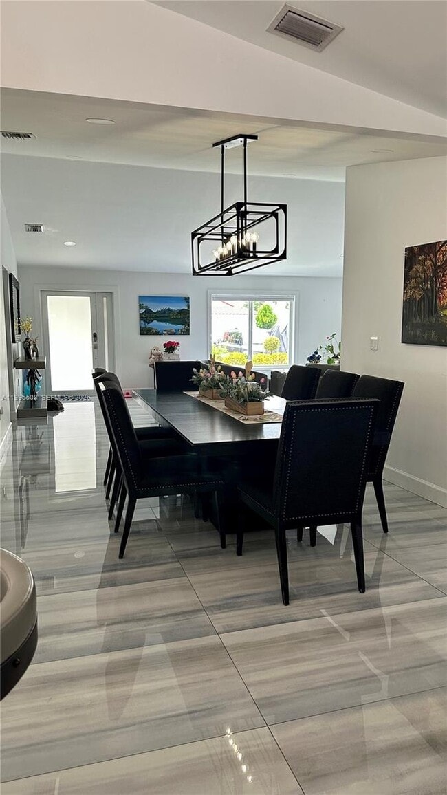 Building Photo - 13411 SW 17th Ct