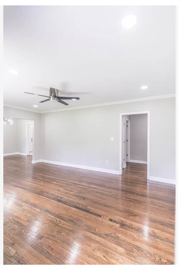 Building Photo - 2219 Rosewood Rd