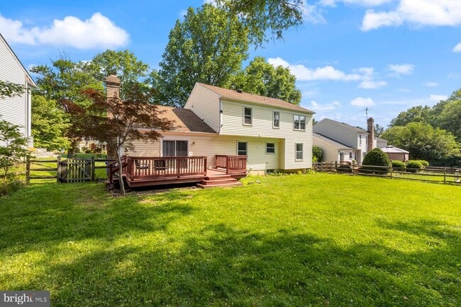 Building Photo - 17105 Amity Dr