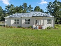 Building Photo - 9525 Woodland Hills Way