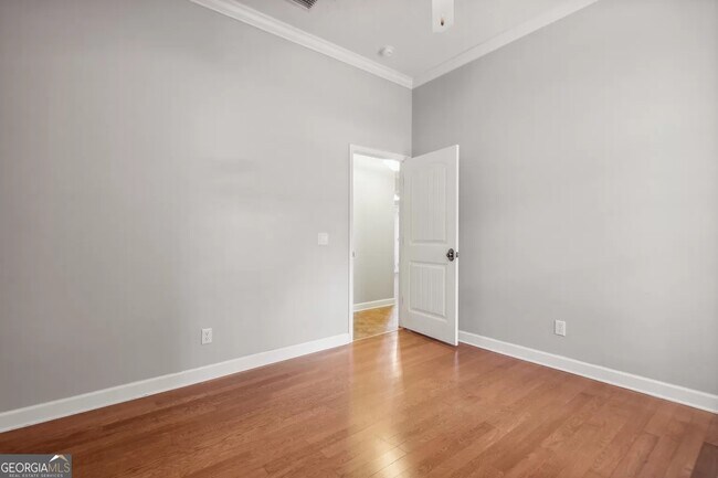 Building Photo - 124 Deerwood Village Dr