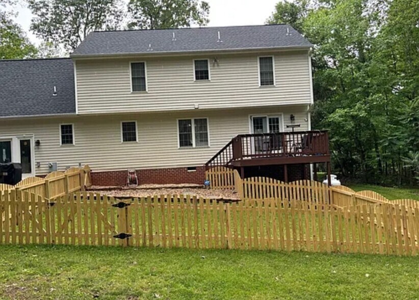 Building Photo - 2542 Loch Gate Ln