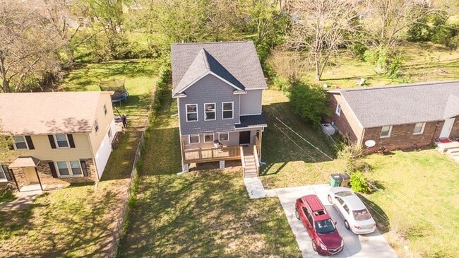 Building Photo - Nicely Appointed, 2019-Built Home Convenie...