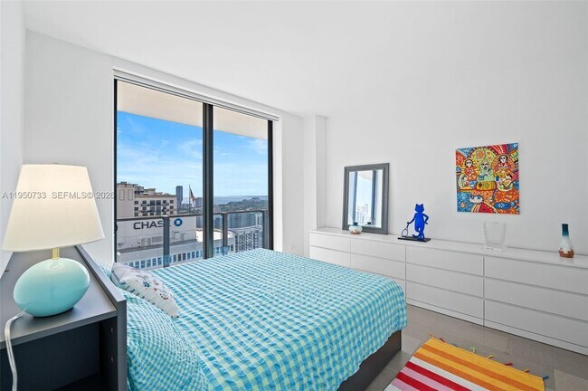 Building Photo - 88 SW 7th St