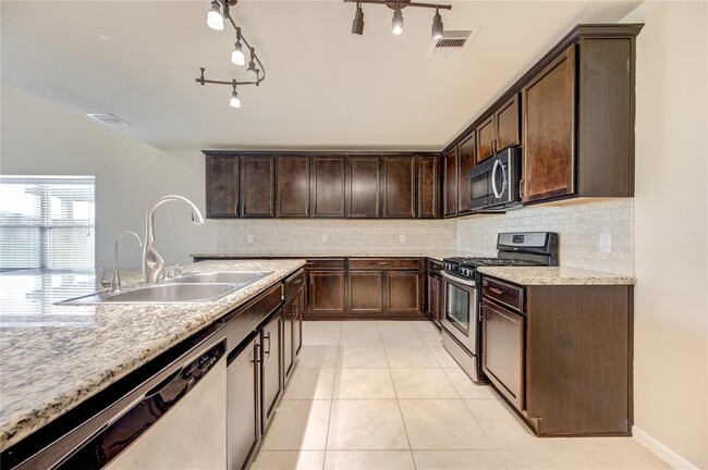 Building Photo - 2915 Iron Range Ct