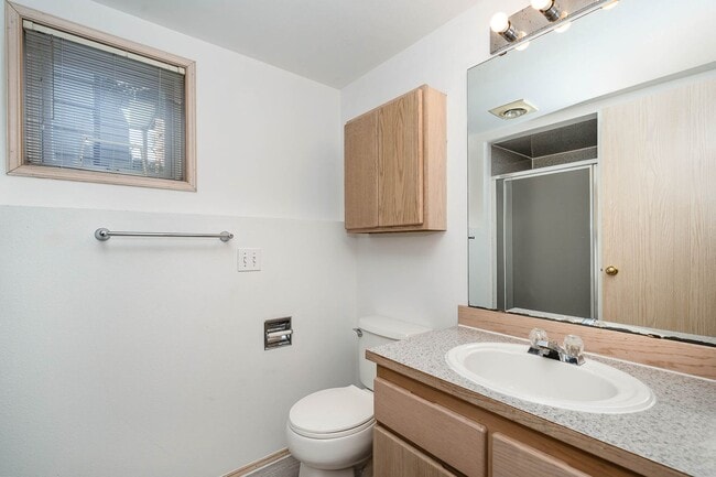 Building Photo - 3Bd/3.25Ba Seattle House