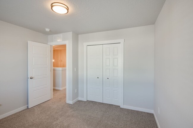 Building Photo - Location, Community, Quality Living...It a...