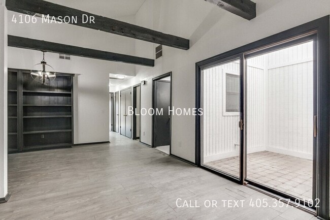 Building Photo - 4106 Mason Dr
