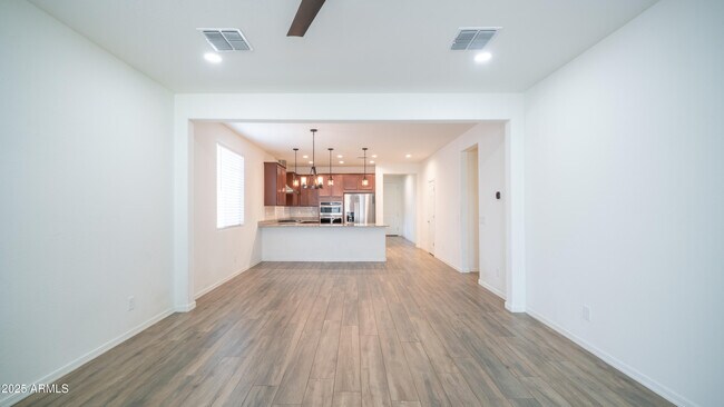 Building Photo - 10872 W Marshall Ave