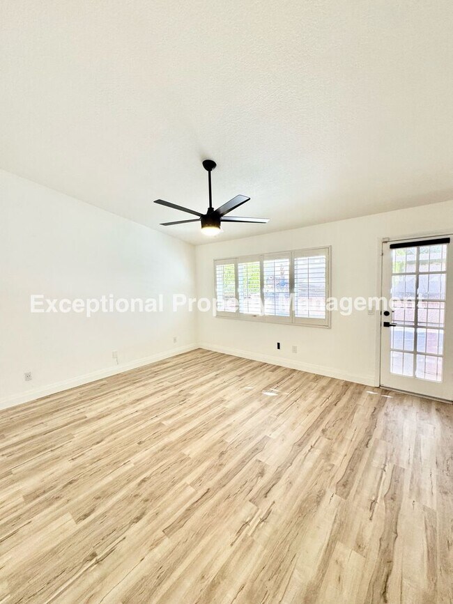 Building Photo - Ready to move in 3 bed 2 bath single story home