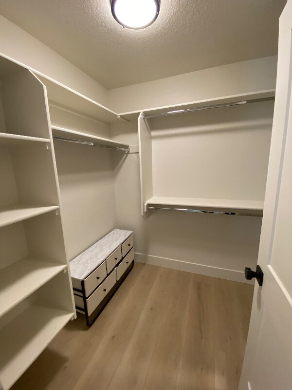 Building Photo - 9909 NE 44th Ct