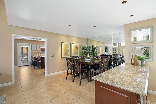 Building Photo - 23 Las Cruces