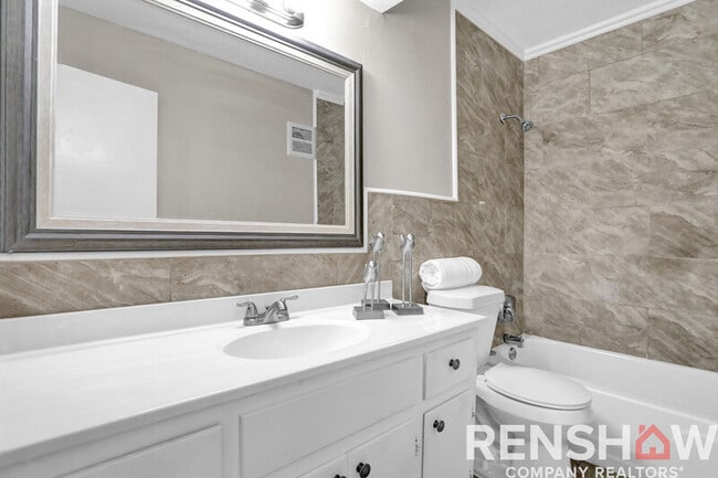 Building Photo - 3660 Rhodes Ave