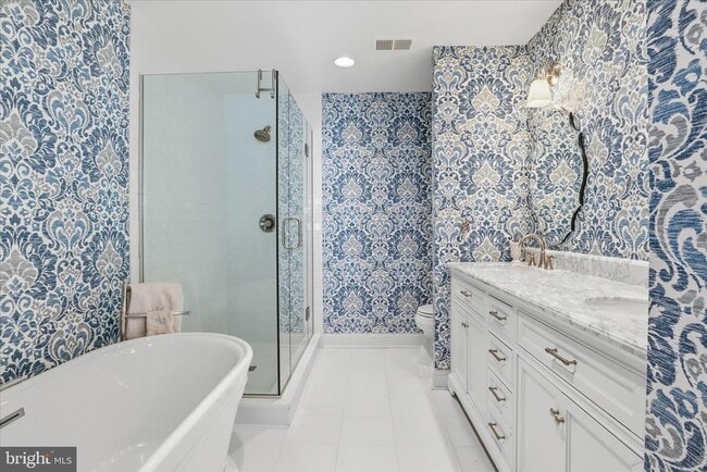 Building Photo - 308 S Fayette St