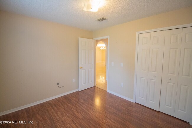 Building Photo - 2675 Lantana Lakes Dr E