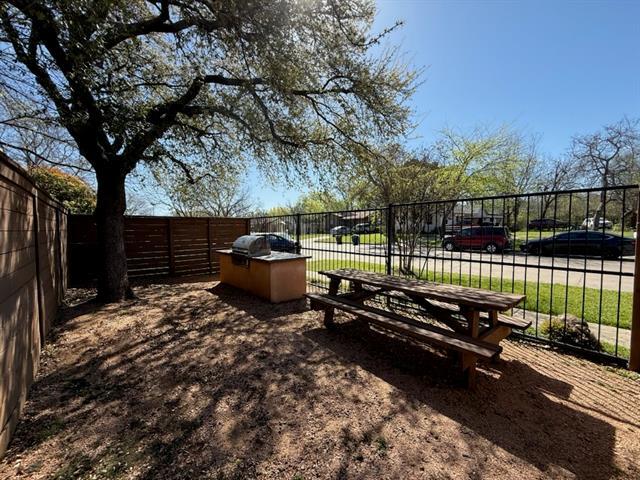 Building Photo - 5928 Fletcher Ave