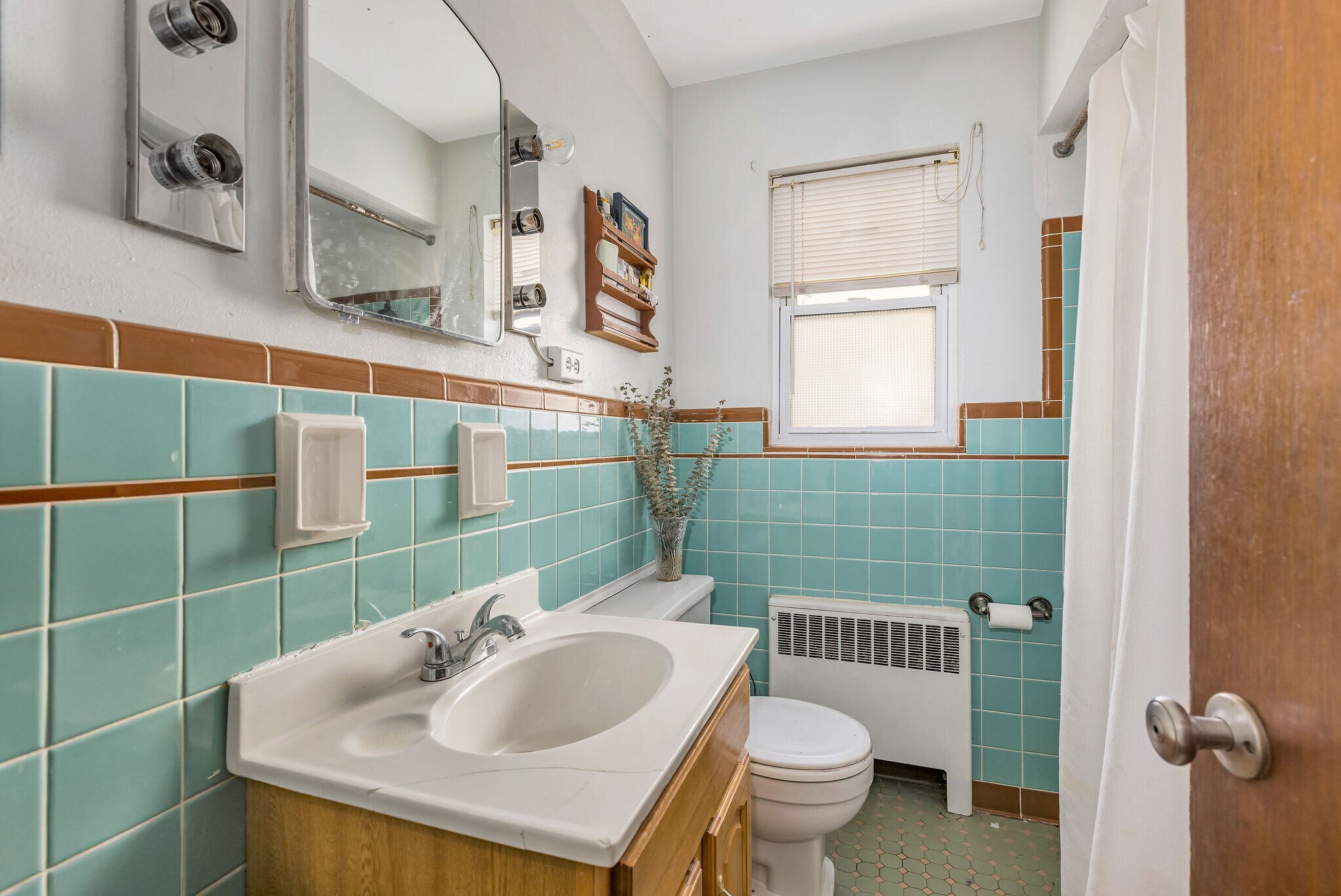 Building Photo - 2728 Digby Ave