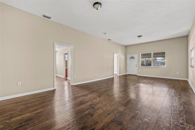 Building Photo - 2501 W Gray St