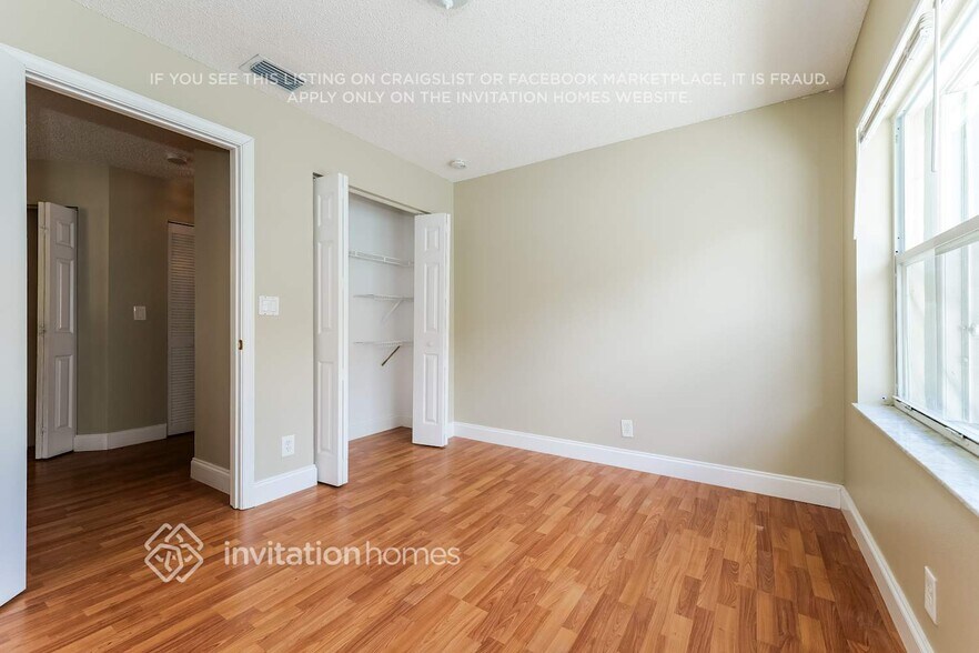 Building Photo - 7141 Pigeon Key Way