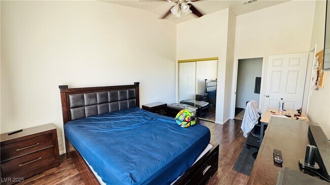 Building Photo - 5155 W Tropicana Ave