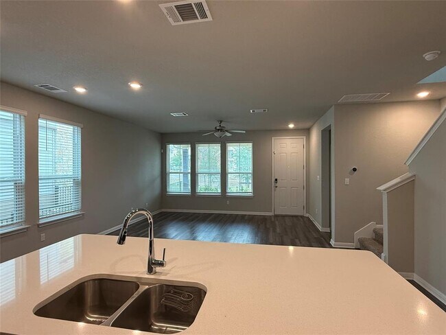 Building Photo - 953 Lone Peak Wy