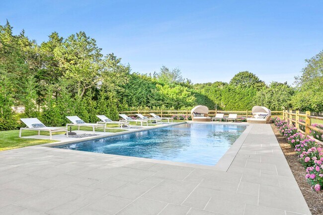 Building Photo - 173 Ferry Rd