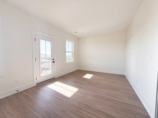 Building Photo - Available August 1: 4-Bedroom Townhome at Highbury + Summer Special Perks